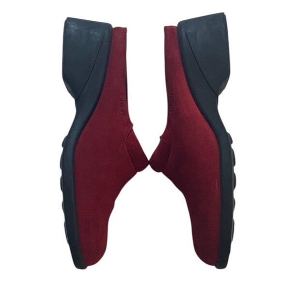 DKNY Red Suede Soft Leather Slip On Clogs Womens Size 6.5M - Picture 9 of 12